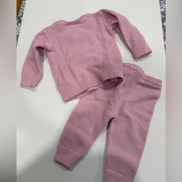 The Children’s Place Pink Knit Sweater and Pants set- 3-6months - Picture 2 of 4